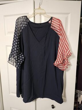 BloomChic Navy V-Neck Top with Star & Stripe Sheer Sleeves Size 28